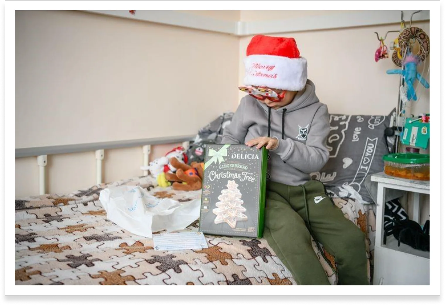 WCK brings holiday cheer to a young patient in Ukraine with a special gingerbread gift
